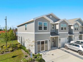 Bridge Harbor Townhomes in Callaway, FL - Building Photo - Building Photo