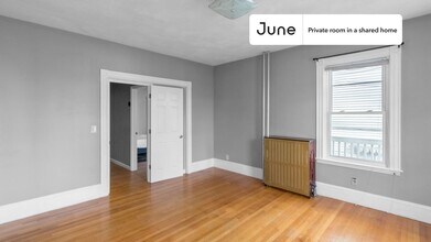 Private bedroom in 5 bed/1 bath Home in Boston, MA - Building Photo - Building Photo
