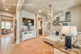 137 N Oxford Ave in Clovis, CA - Building Photo - Building Photo