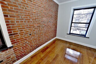 434 W 52nd St in New York, NY - Building Photo - Building Photo