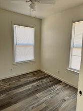 418 Real Rd in Bakersfield, CA - Building Photo - Building Photo