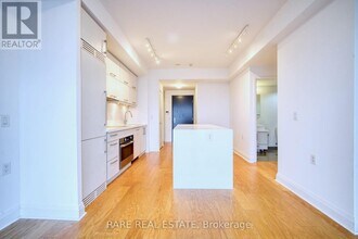 1080-1080 Bay St. in Toronto, ON - Building Photo - Building Photo