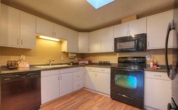 4308 NE Sunset Blvd, Unit O3 in Renton, WA - Building Photo - Building Photo
