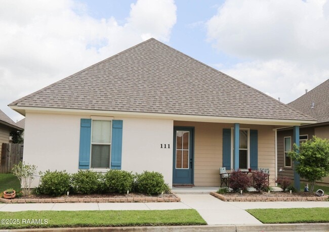 111 Pettigrove Dr in Youngsville, LA - Building Photo - Building Photo