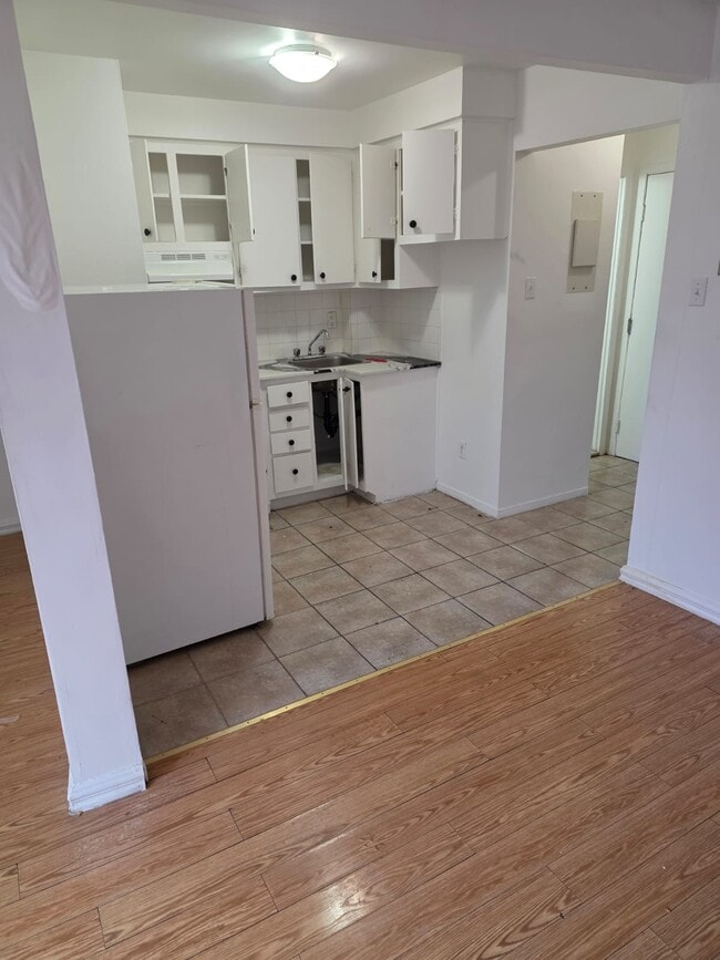 2385-2395 Madison Ave in Montréal, QC - Building Photo - Building Photo