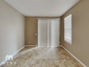 17694 W Mandalay Ln in Surprise, AZ - Building Photo - Building Photo