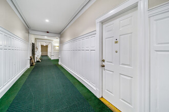 137 Peterborough St, Unit 2 in Boston, MA - Building Photo - Building Photo