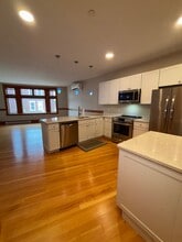 609 Main St in Laconia, NH - Building Photo - Building Photo