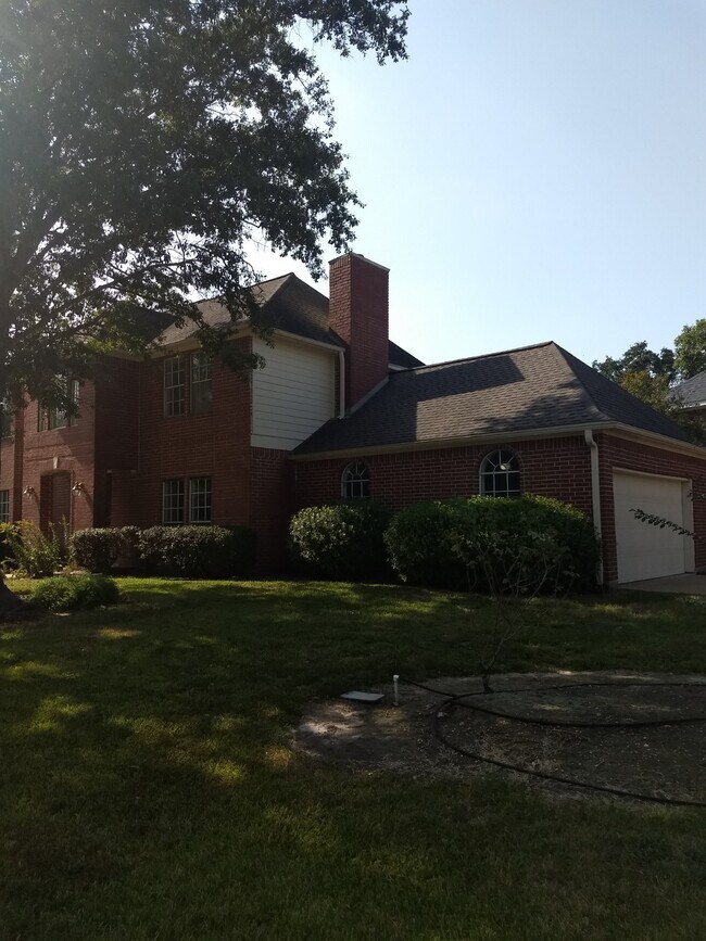 7211 N Hearthstone Green Dr in Houston, TX - Building Photo - Building Photo