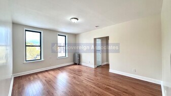 1803 Riverside Dr in New York, NY - Building Photo