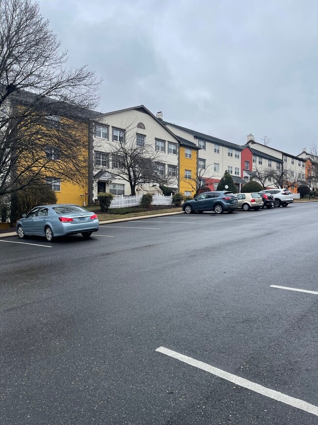 4501 Romlon St, Unit 1 Bedroom/1 Bath Condo, Unit 1 Bedroom/1 Bath Condo