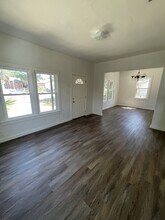 3618 W Travis St in San Antonio, TX - Building Photo - Building Photo