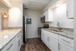 Topaz Retreat Apartments