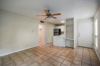 1000 W 26th St in Austin, TX - Foto de edificio - Building Photo