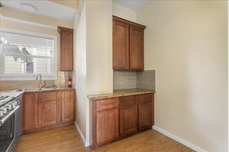 1012 Walnut St in Alameda, CA - Building Photo - Building Photo