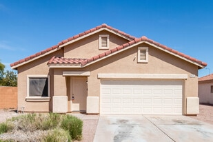 8054 E Obispo Ave in Mesa, AZ - Building Photo