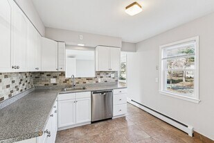 145 Mt Pleasant Ave in West Orange, NJ - Building Photo