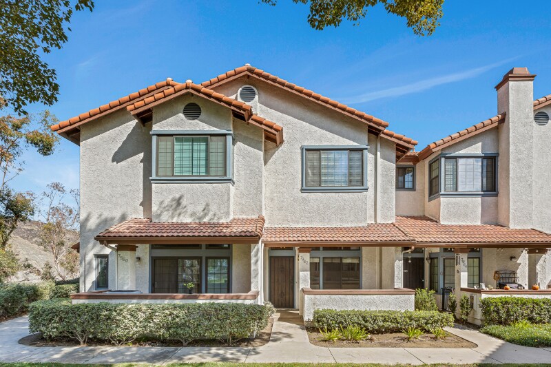 7962 Mission Vista Dr in San Diego, CA - Building Photo