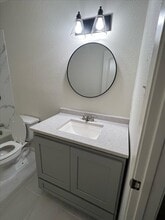 265 W Hartel St in Sour Lake, TX - Building Photo - Building Photo