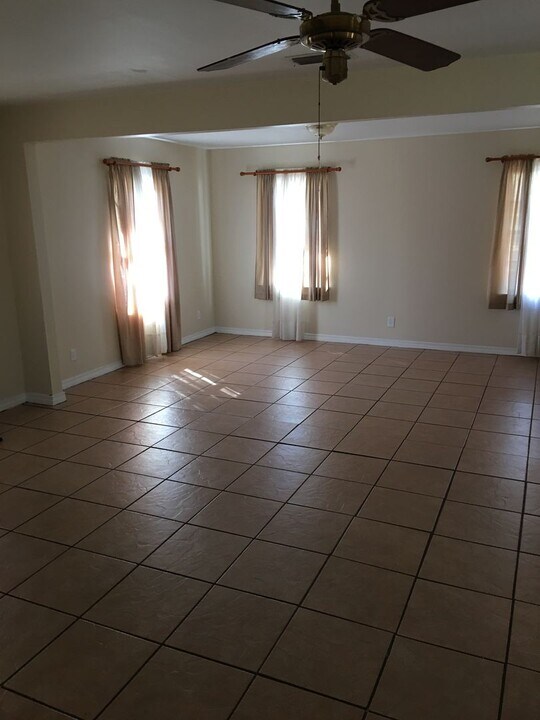 3910 Charmaine Cir in Mobile, AL - Building Photo