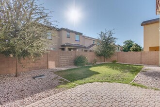 3545 E Carla Vista Dr in Gilbert, AZ - Foto de edificio - Building Photo