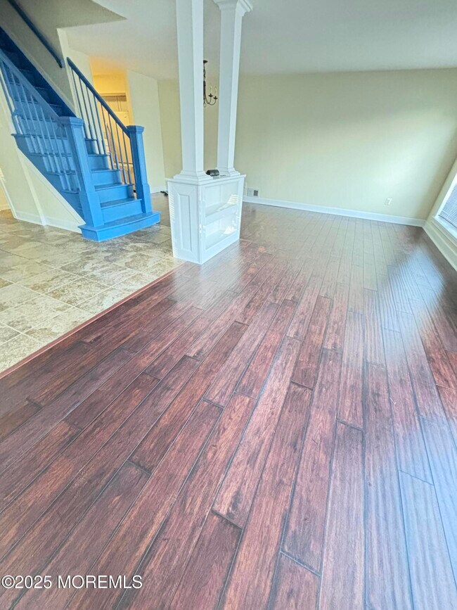 258 Teasdale Pl in Morganville, NJ - Building Photo - Building Photo