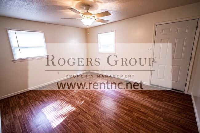214 S Main St in Creedmoor, NC - Building Photo - Building Photo