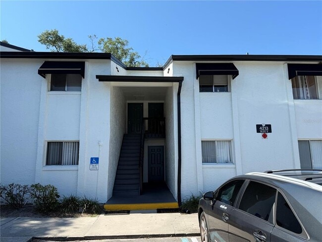 property at 4213 S Semoran Blvd