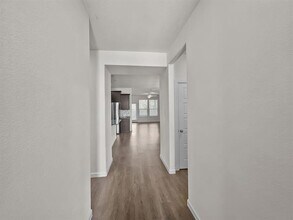 4804 Carmel Valley Dr in Fort Worth, TX - Building Photo - Building Photo
