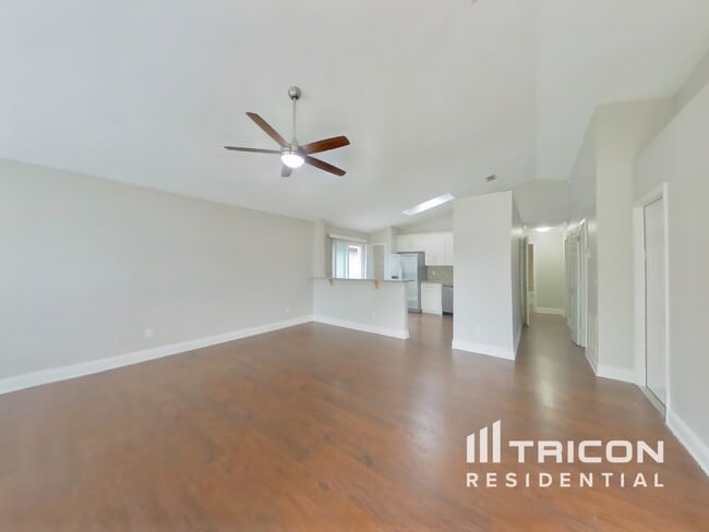 3641 Caroline Vale Blvd in Jacksonville, FL - Building Photo - Building Photo