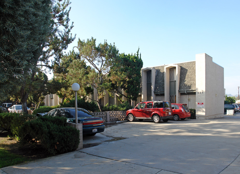 Lincoln Apartments in El Cajon, CA - Building Photo