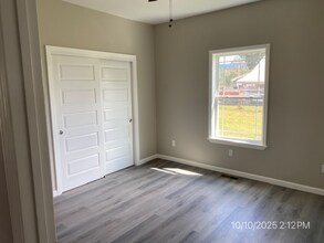 2268 Lusk Loop Rd in Dunlap, TN - Foto de edificio - Building Photo