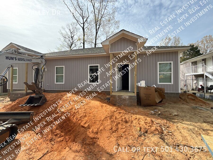 5703 Valley Dr in Little Rock, AR - Building Photo