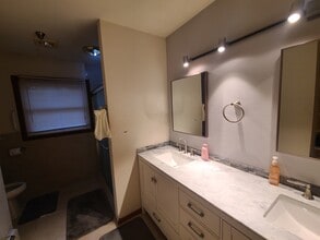 1106 Woodland Way in Madison, WI - Building Photo - Building Photo