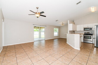 2310 SW 4th Ct in Cape Coral, FL - Building Photo - Building Photo