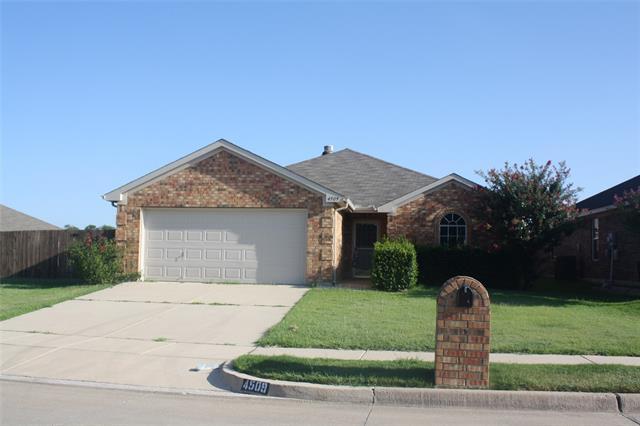 4509 High Cotton Tr in Fort Worth, TX - Foto de edificio