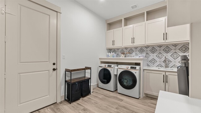 property at 517 Moore St