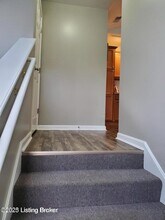 6503 Brook Bend Way in Louisville, KY - Building Photo - Building Photo