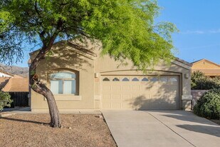 429 W Woodward St in Vail, AZ - Building Photo