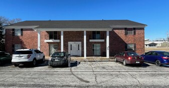 2027-2037 S River St in Carthage, MO - Building Photo