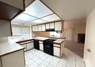 233 Maple Ct in San Jacinto, CA - Building Photo - Building Photo