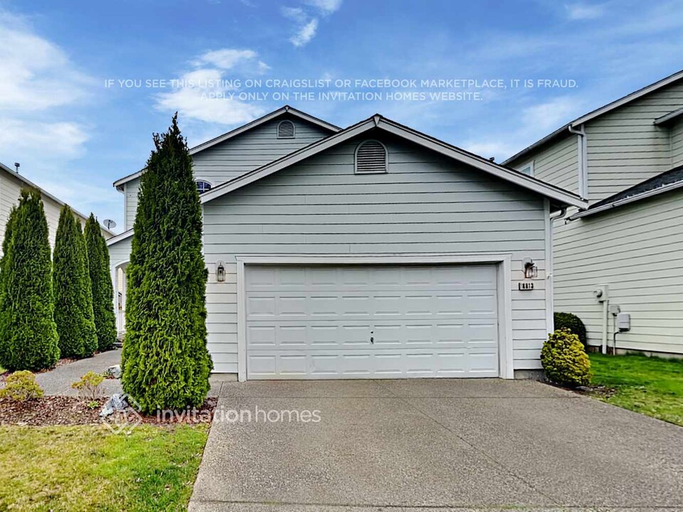 8813 177th St E in Puyallup, WA - Building Photo