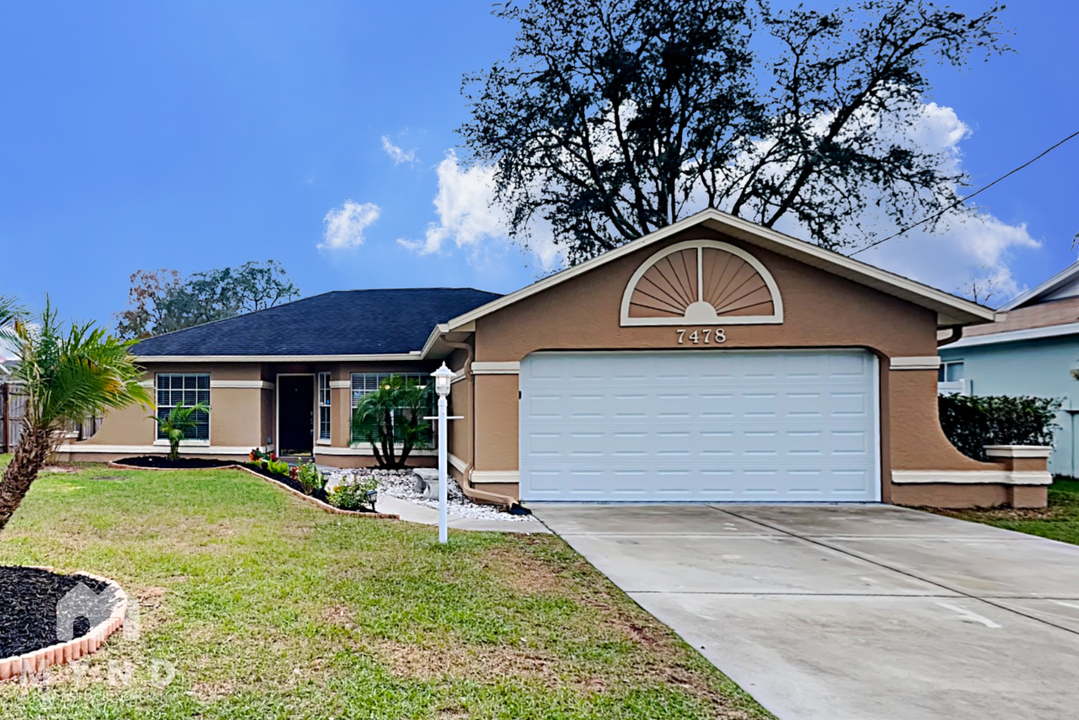 7478 Susquehanna Trail in Spring Hill, FL - Building Photo