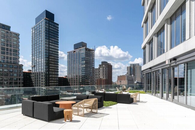 545 Vanderbilt Ave-Unit -FL27-ID1009992P in New York, NY - Building Photo - Building Photo