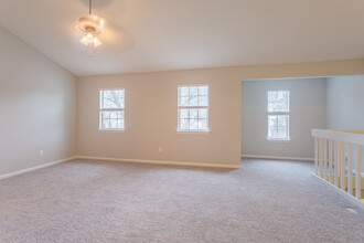 Courts at Yorkshire Downs in Yorktown, VA - Building Photo - Interior Photo