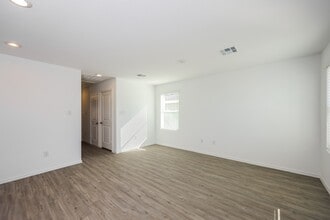 8002 Serro Medina in San Antonio, TX - Building Photo - Building Photo