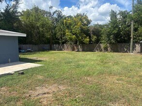 1107 Leisure Ave in Tampa, FL - Building Photo - Building Photo