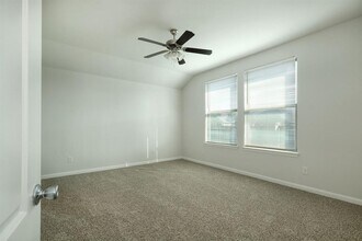 5608 Corsica Loop in Round Rock, TX - Building Photo - Building Photo