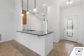 30 Rambling Ln in Palm Coast, FL - Building Photo - Building Photo