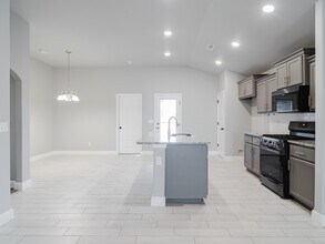 6100 NW Silas St in Bentonville, AR - Building Photo - Building Photo